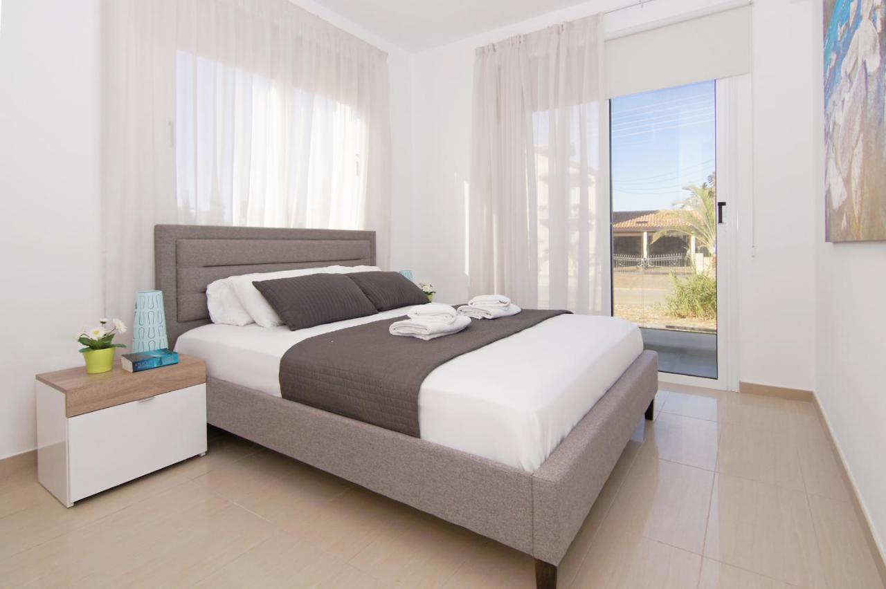 Villa Eden Ayia Napa Exteriör bild